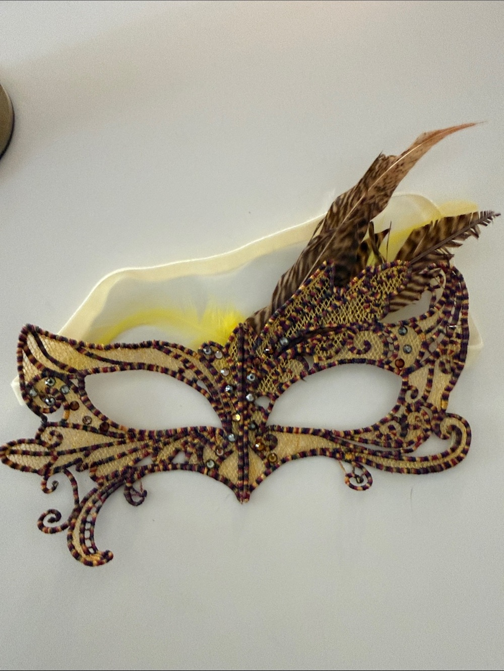 Handmade Swarovski Crystal Feather Masquerade Mask Mixed colors border Brown